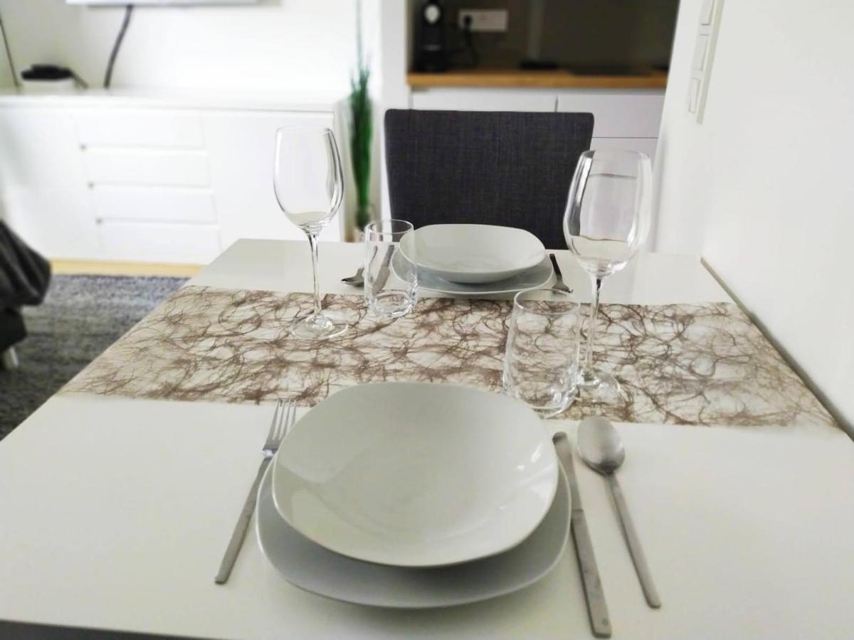 Cosy Park Apartment City Center Wina Bagian luar foto