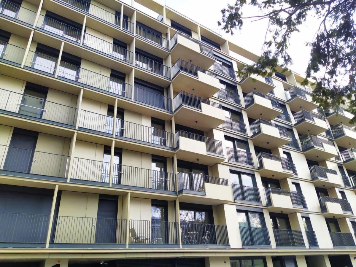 Cosy Park Apartment City Center Wina Bagian luar foto