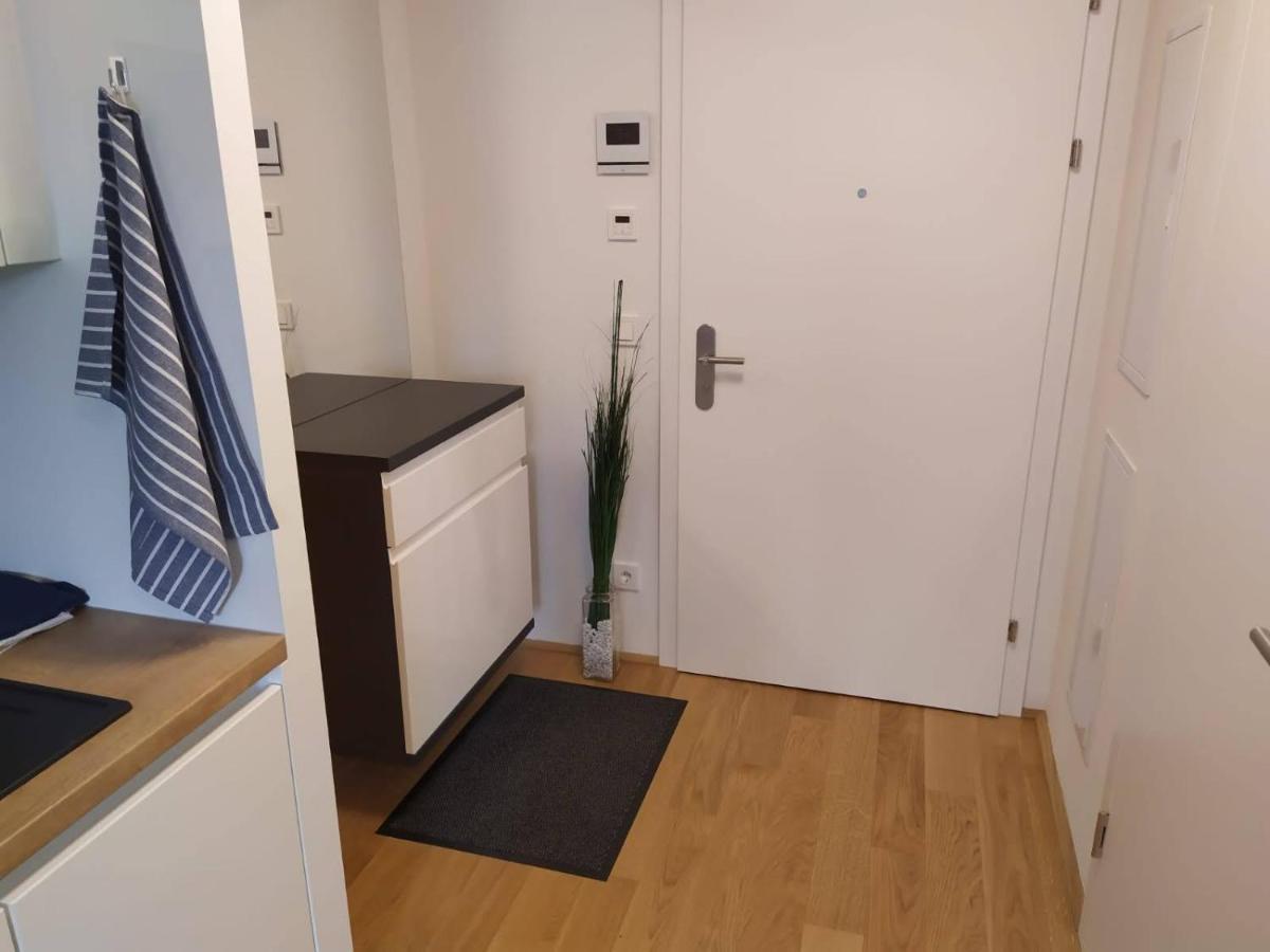 Cosy Park Apartment City Center Wina Bagian luar foto