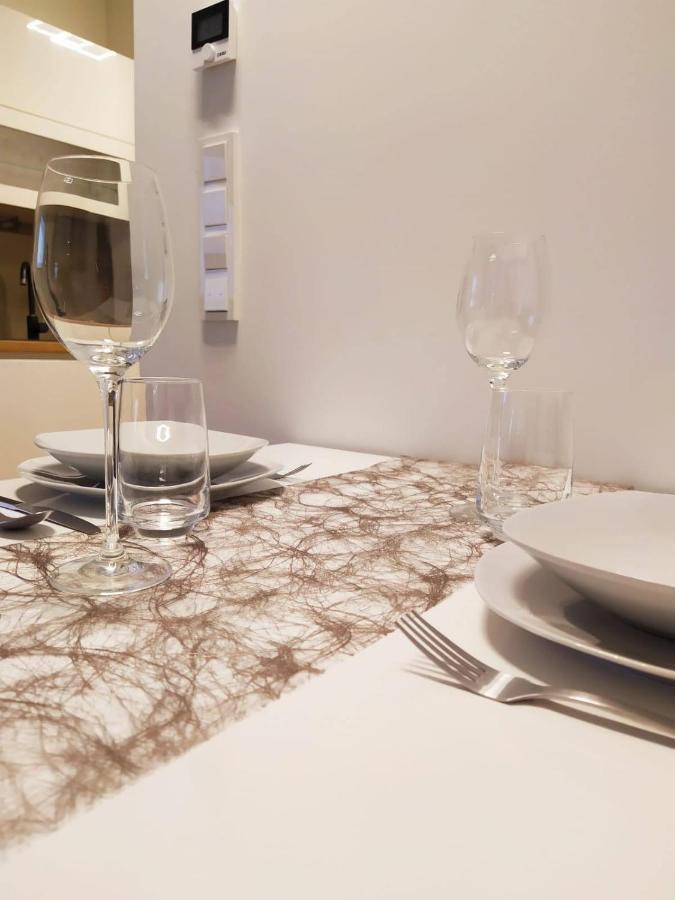 Cosy Park Apartment City Center Wina Bagian luar foto